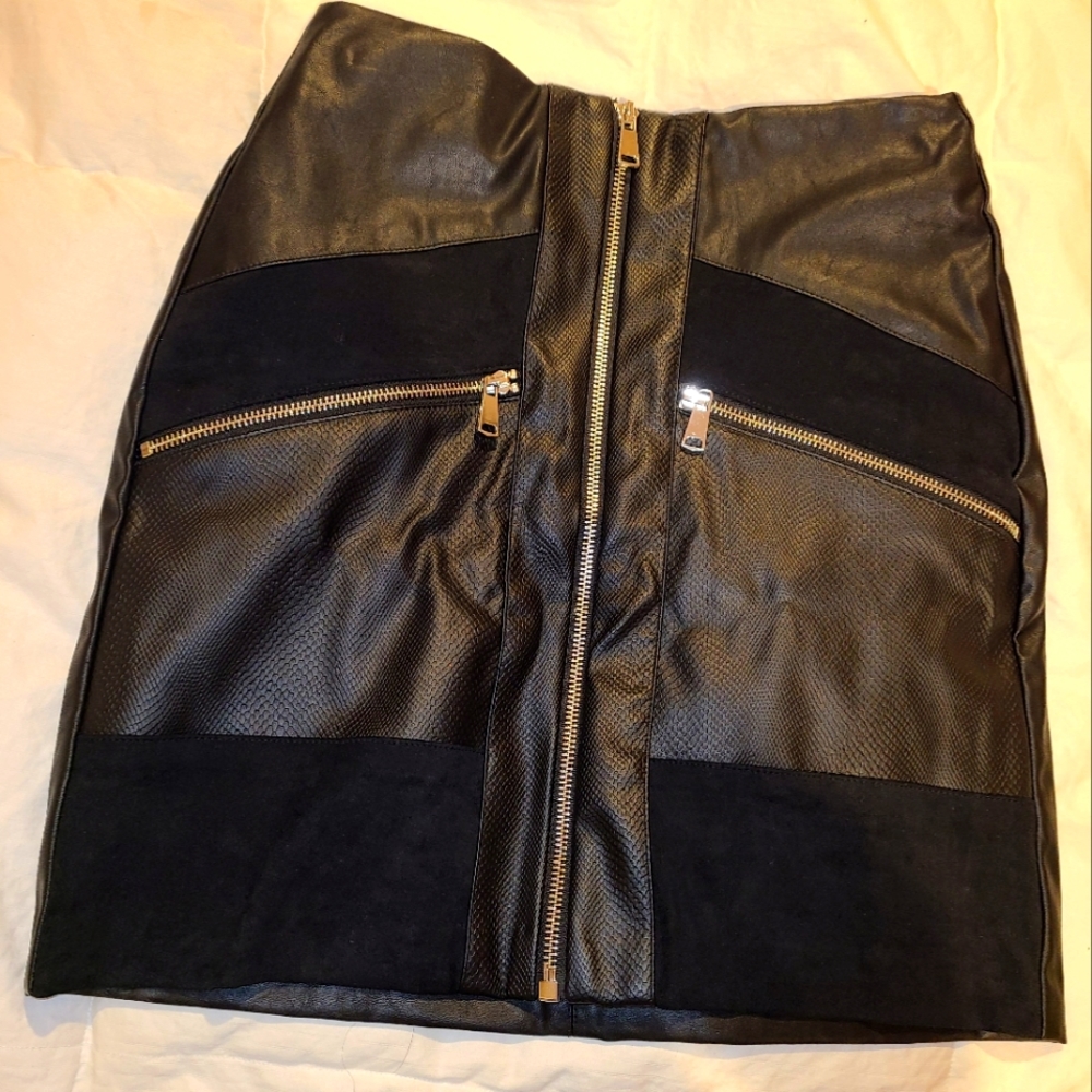 BAR III Faux Leather women's skirt XS